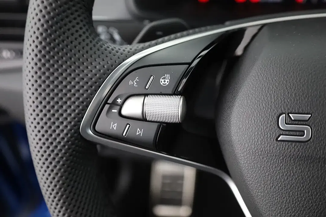 Skoda Karoq - Thumbnail 14