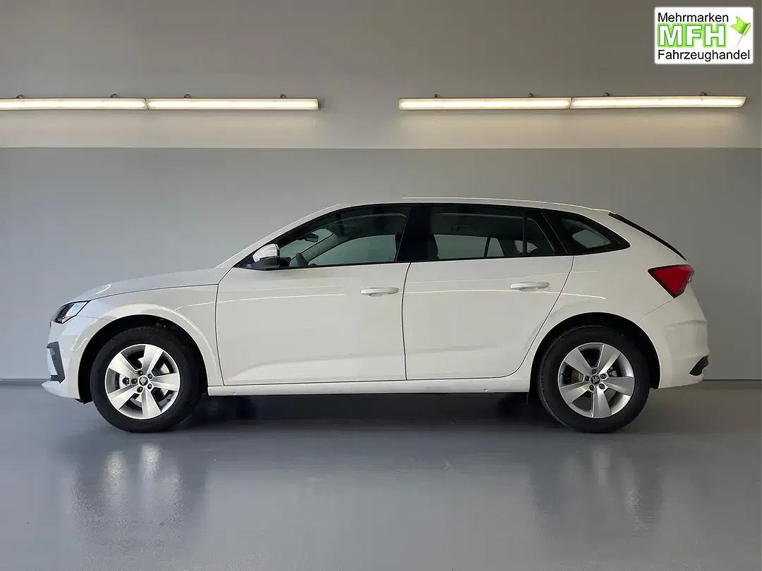 Skoda Scala - Thumbnail 3