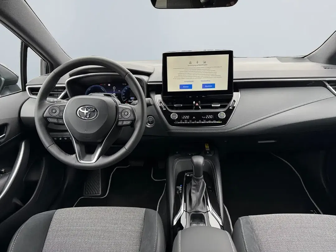 Toyota Corolla - Thumbnail 8