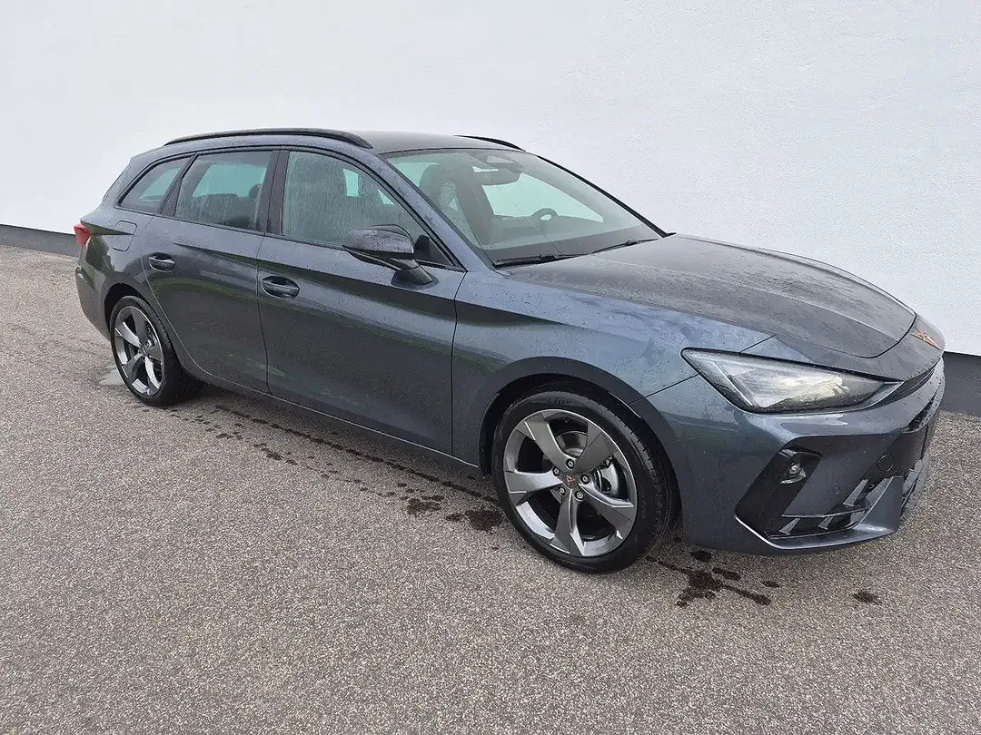 CUPRA Leon - Thumbnail 3