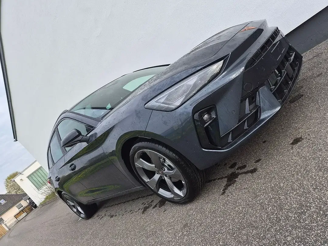 CUPRA Leon - Thumbnail 6