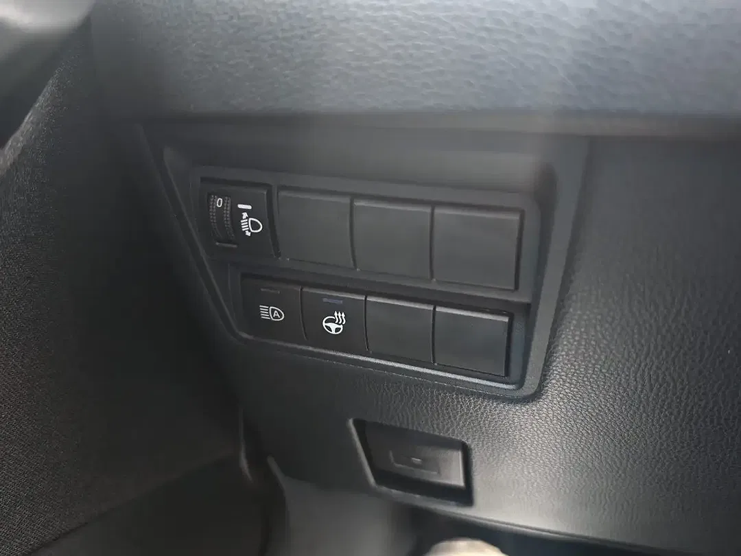 Toyota Yaris - Thumbnail 14