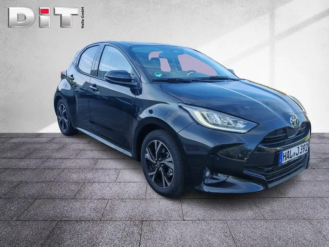 Toyota Yaris - Thumbnail 15