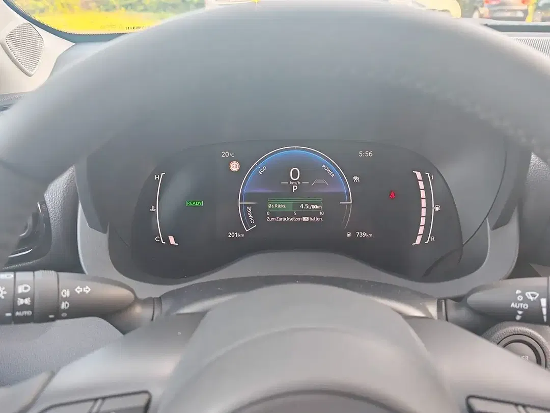 Toyota Yaris - Thumbnail 5