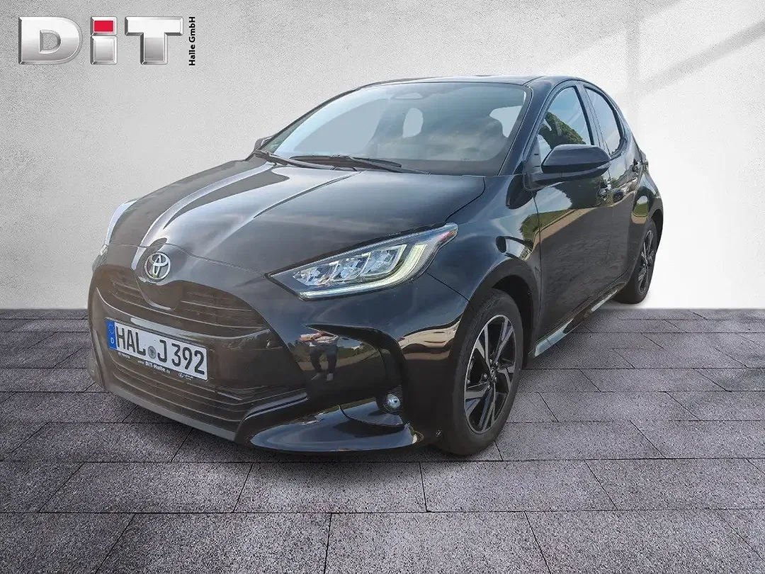 Toyota Yaris - Thumbnail 6