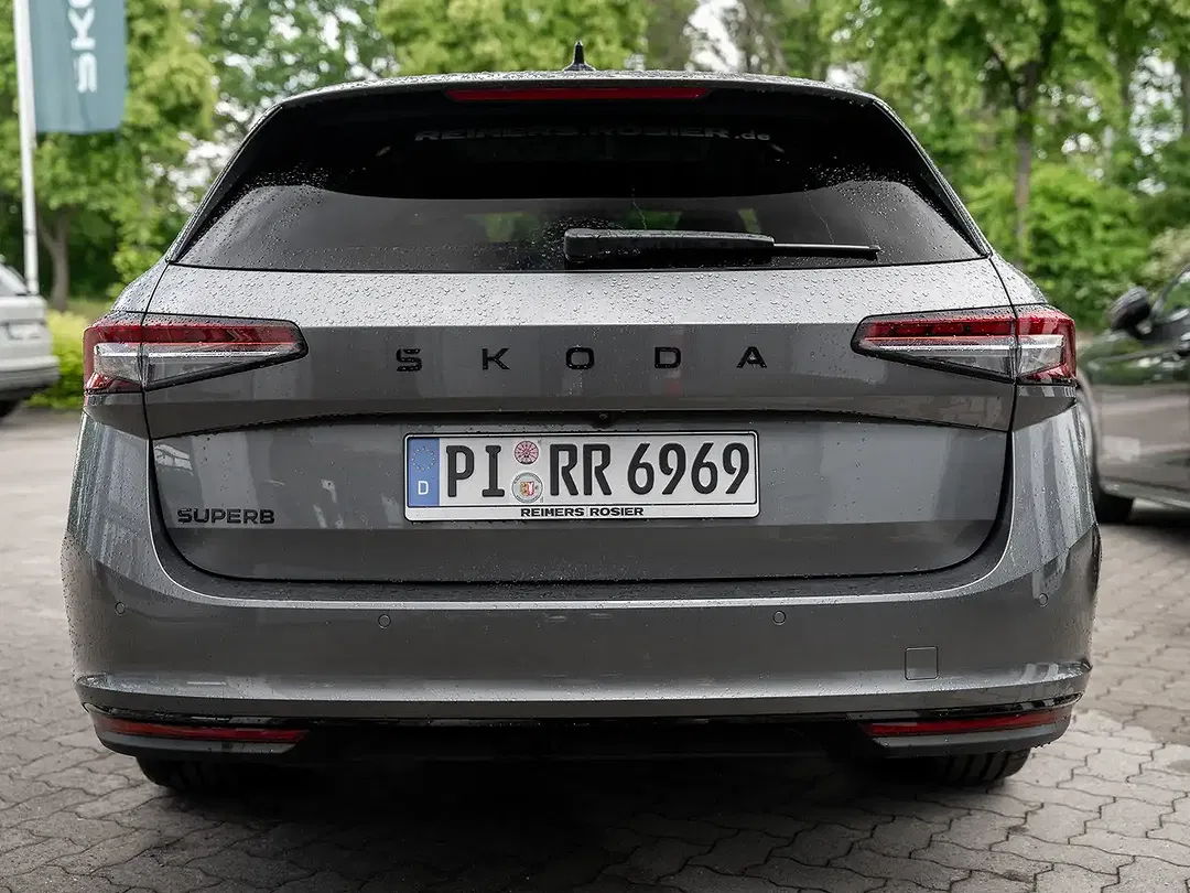 Skoda Superb - Thumbnail 4
