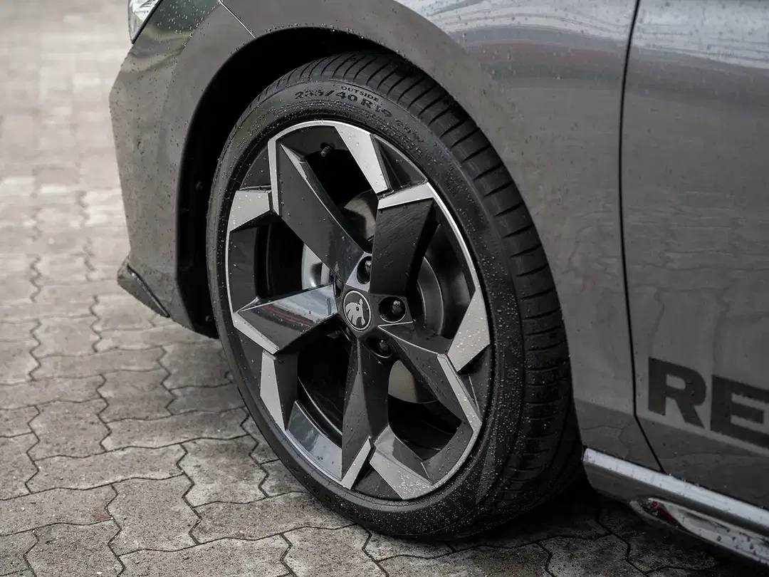 Skoda Superb - Thumbnail 5