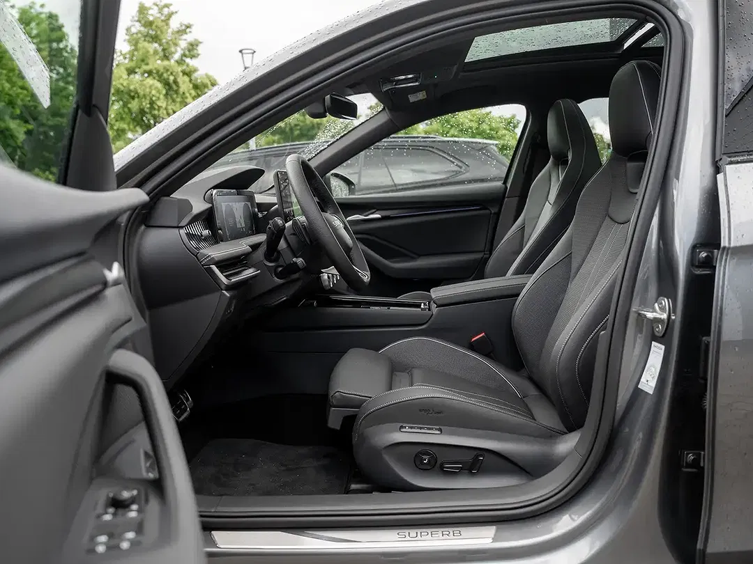 Skoda Superb - Thumbnail 6