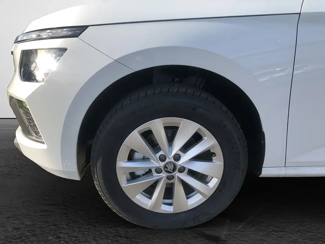 Skoda Kamiq - Thumbnail 4