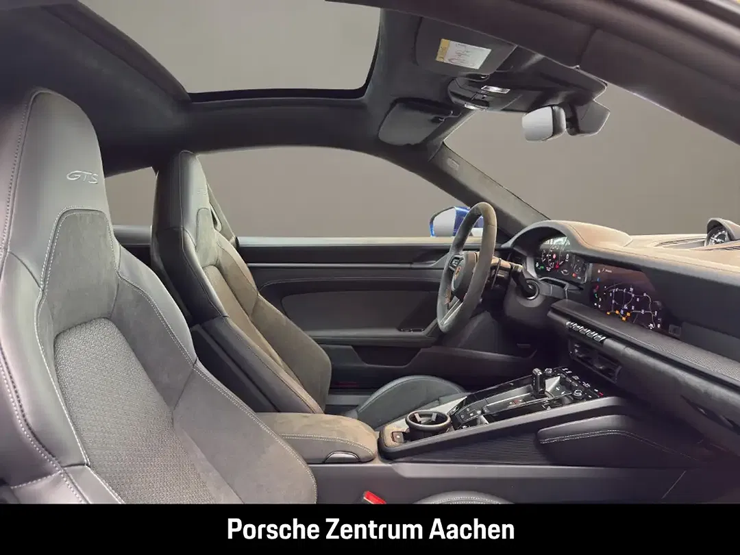Porsche 992 - Thumbnail 14