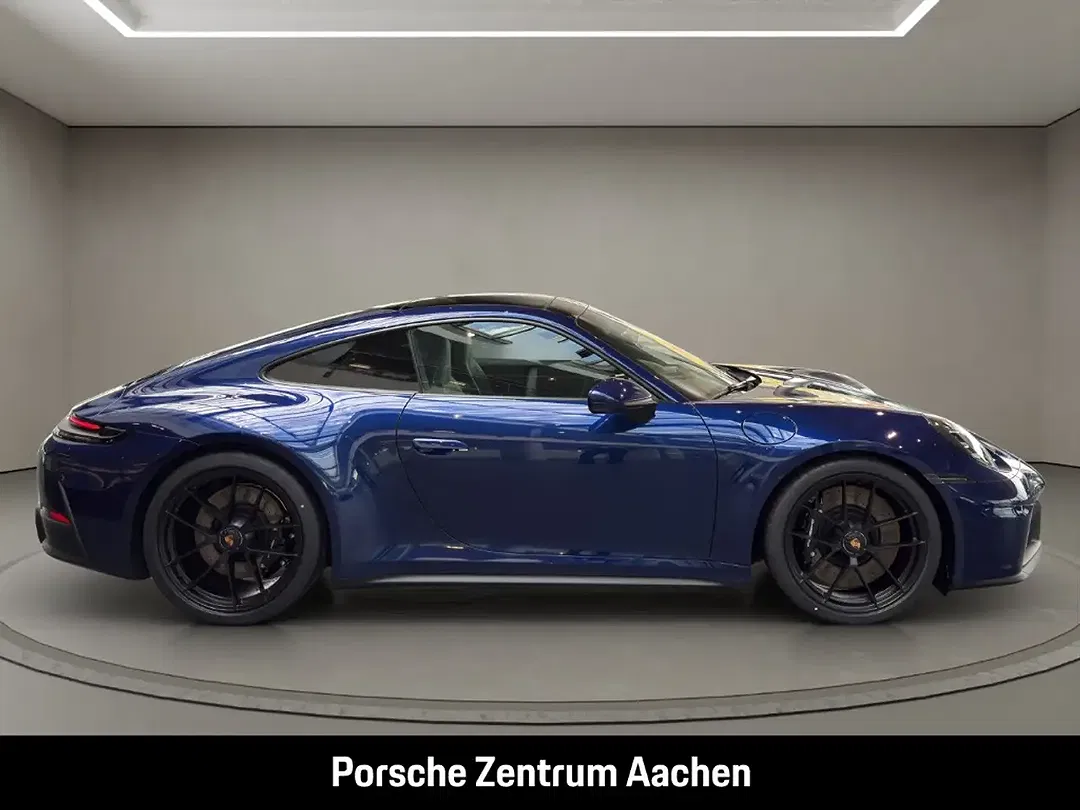 Porsche 992 - Thumbnail 7
