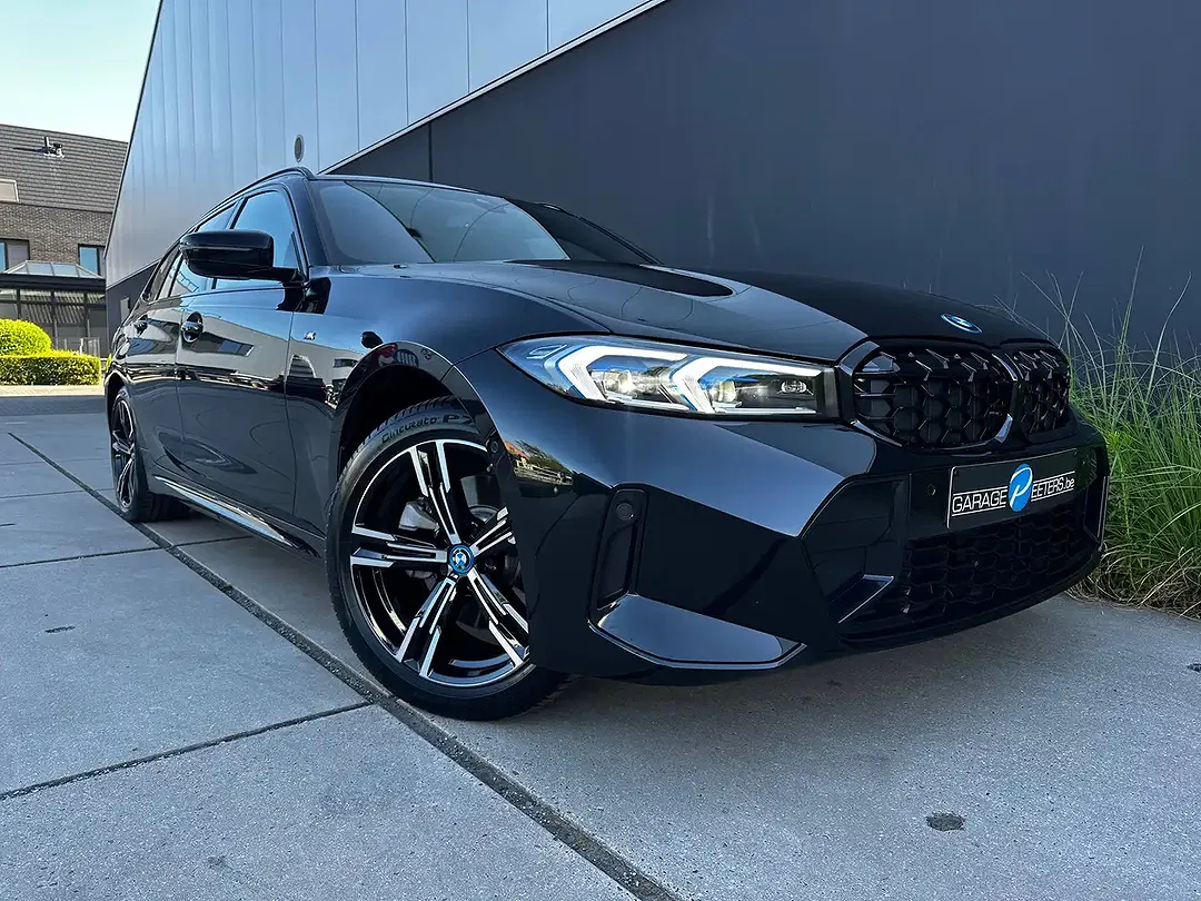 BMW 330 - Thumbnail 6