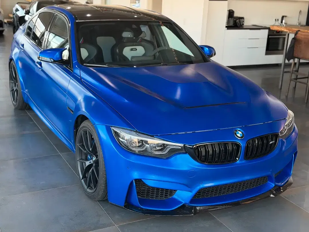 BMW M3 - Thumbnail 3