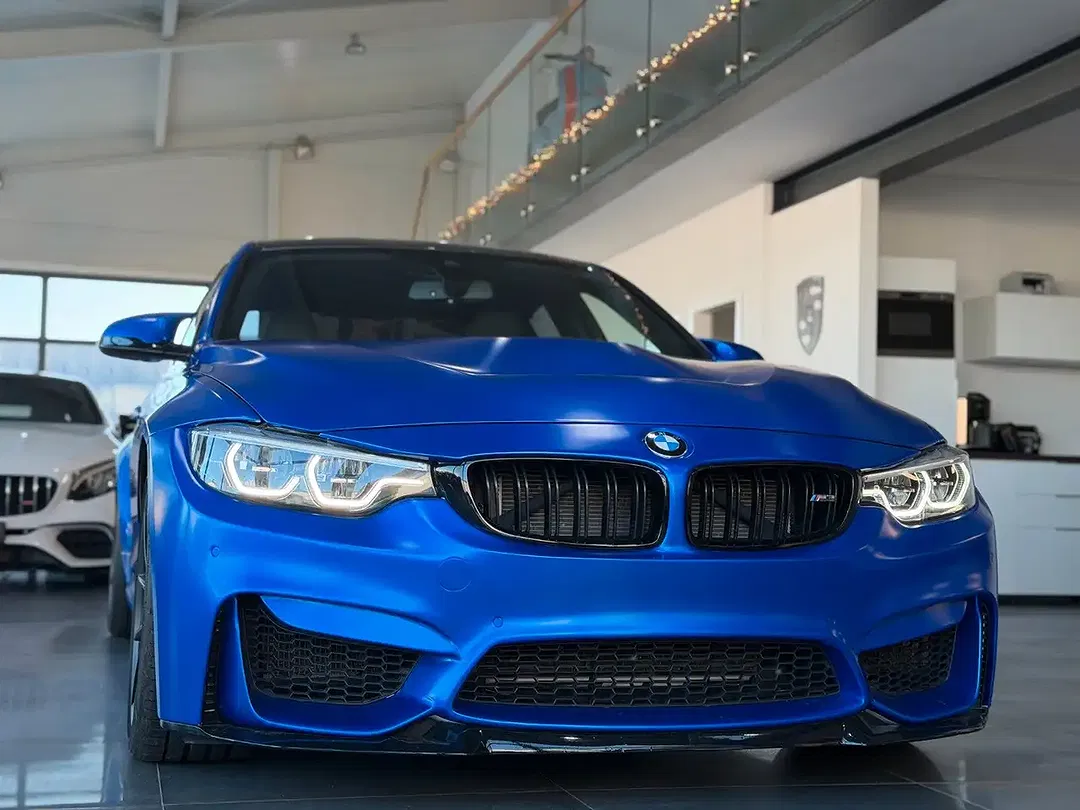 BMW M3 - Thumbnail 4