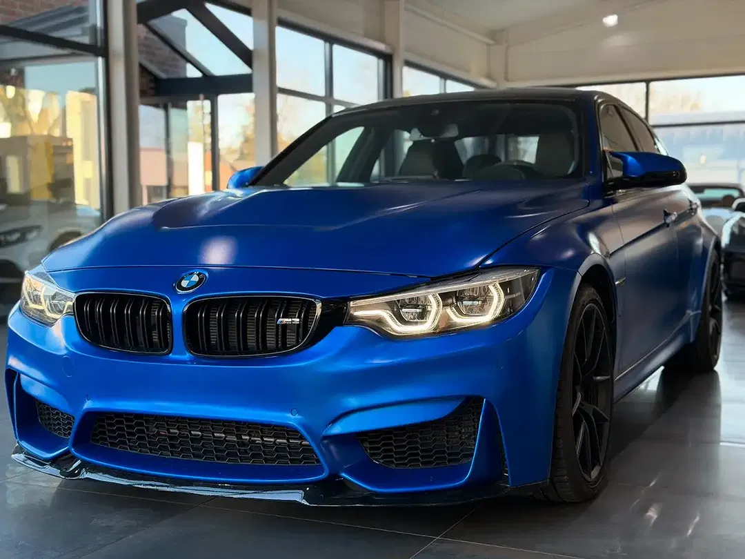 BMW M3 - Thumbnail 6