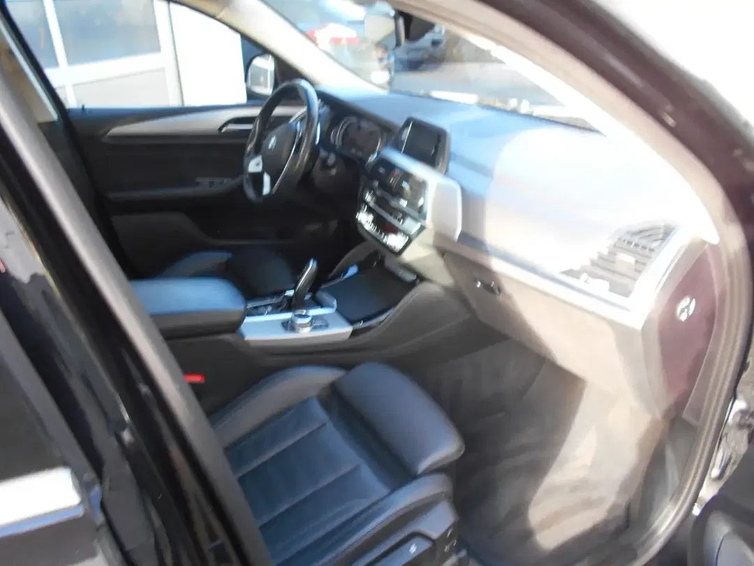 BMW X4 - Thumbnail 9