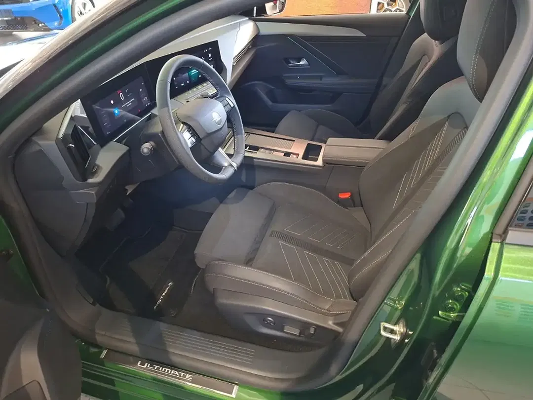 Opel Astra - Thumbnail 9