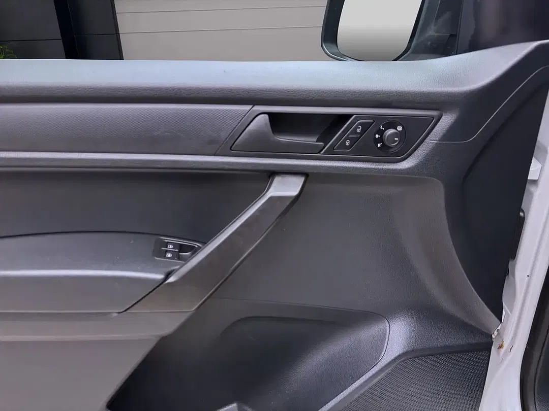 Volkswagen Caddy - Thumbnail 10