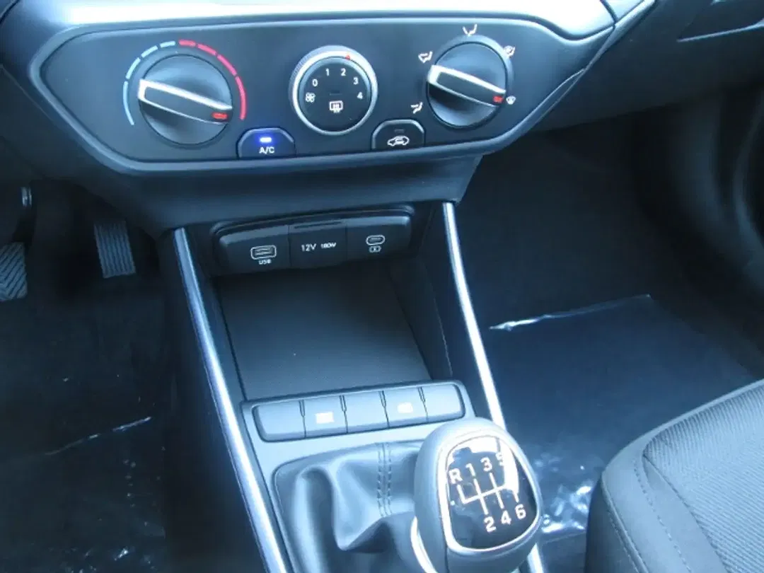 Hyundai i20 - Thumbnail 14