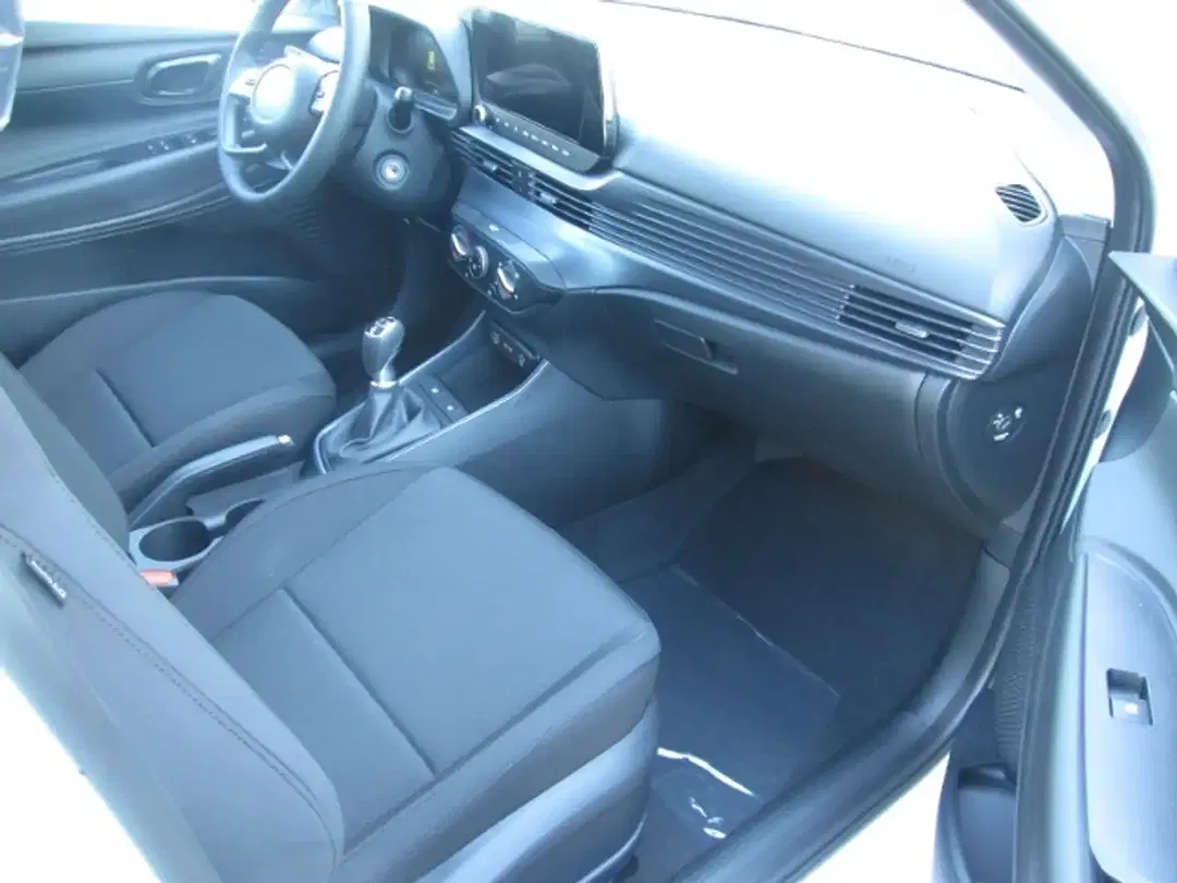 Hyundai i20 - Thumbnail 6