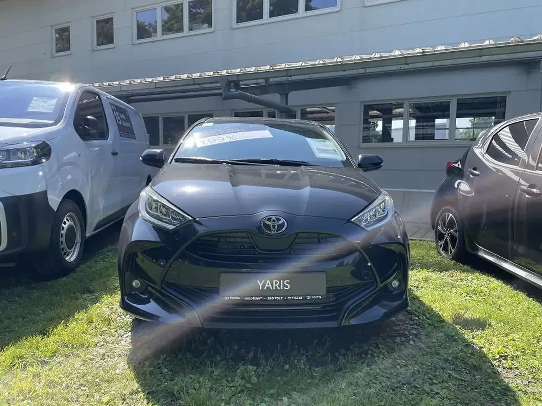 Toyota Yaris - Thumbnail 7