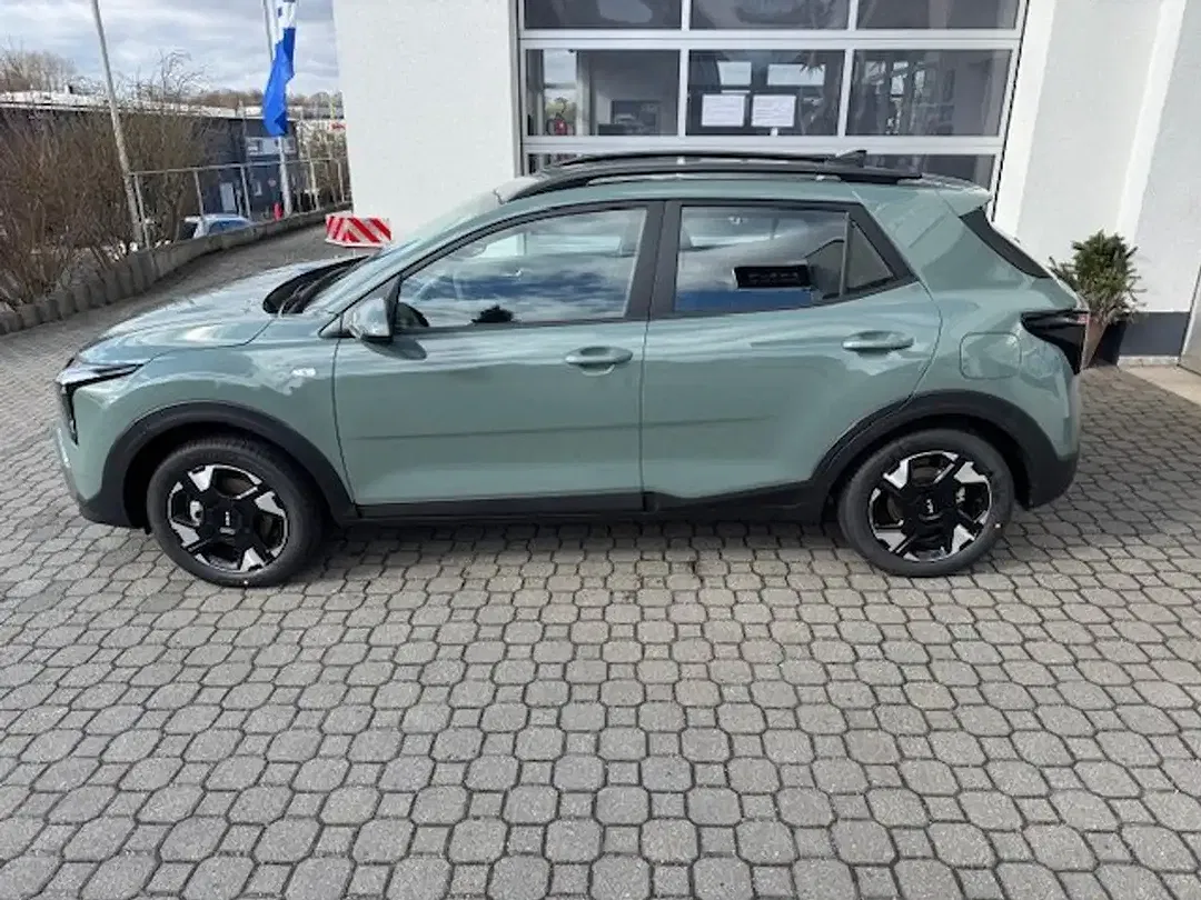 Kia Stonic - Thumbnail 4