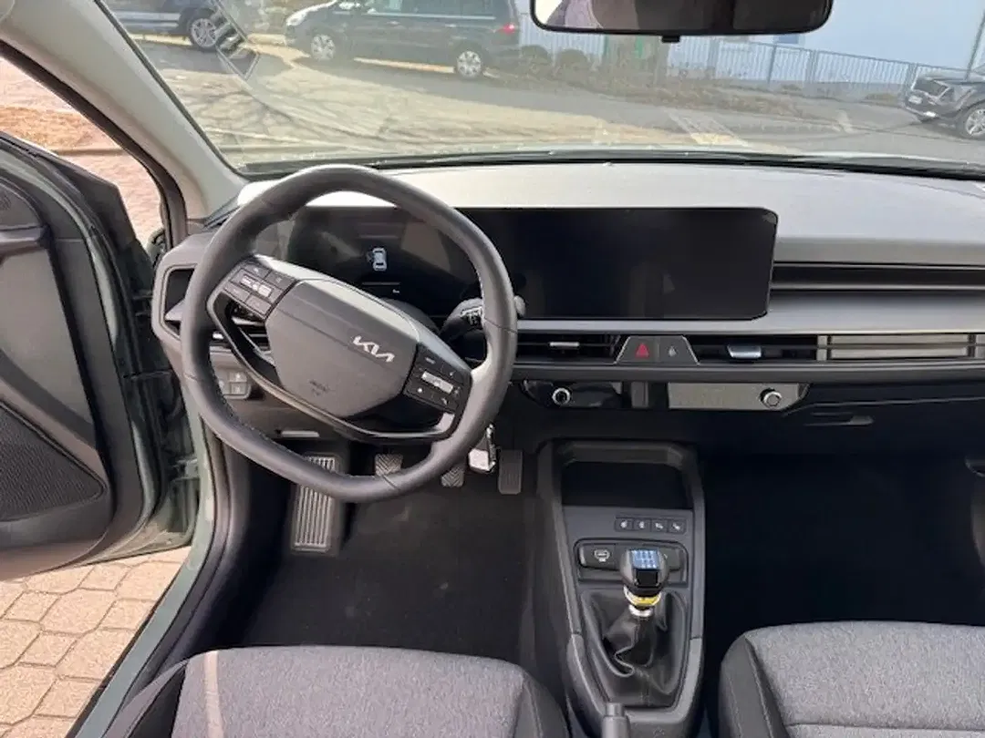 Kia Stonic - Thumbnail 8