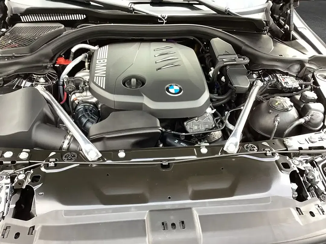 BMW 520 - Thumbnail 9