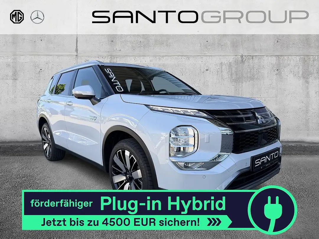 Mitsubishi Outlander - Thumbnail 1