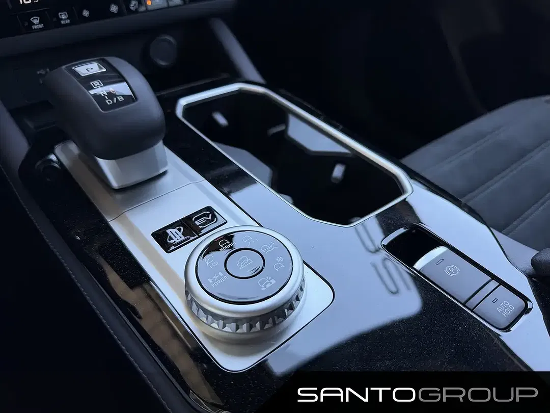 Mitsubishi Outlander - Thumbnail 15