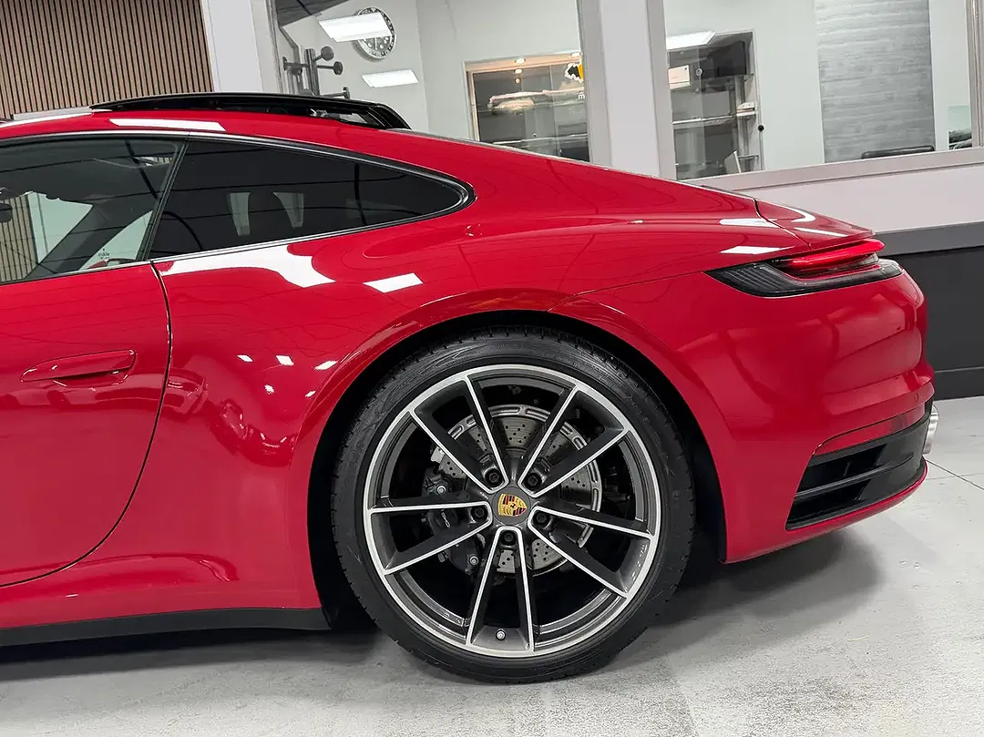 Porsche 992 - Thumbnail 12