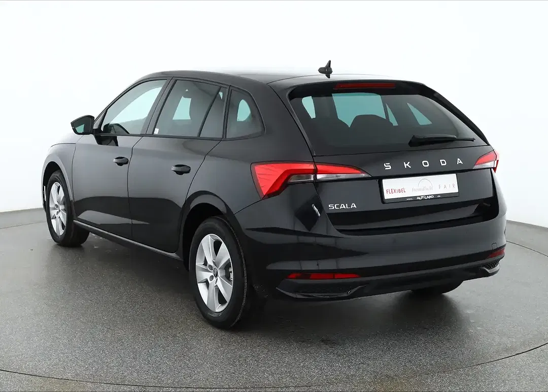Skoda Scala - Thumbnail 2