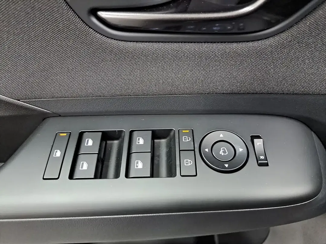 Hyundai KONA - Thumbnail 10