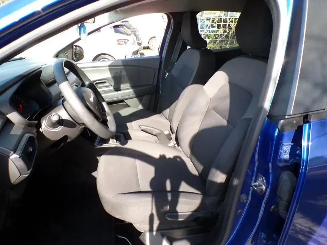 Dacia Sandero - Thumbnail 7