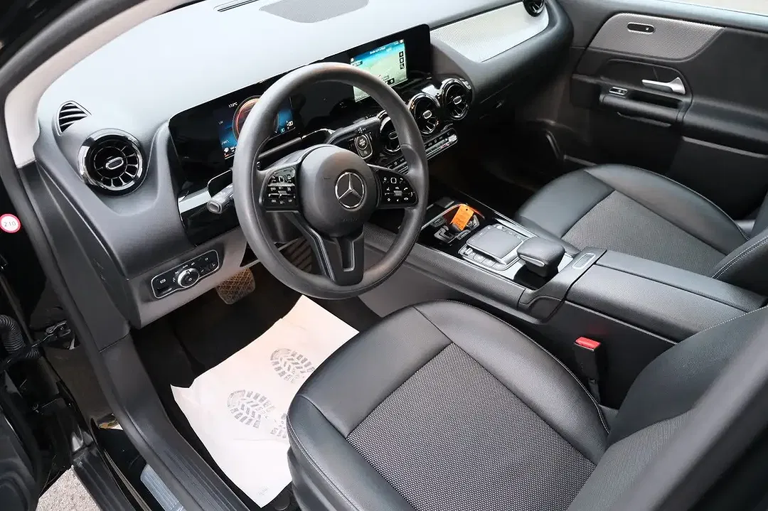 Mercedes-Benz B 200 - Thumbnail 10