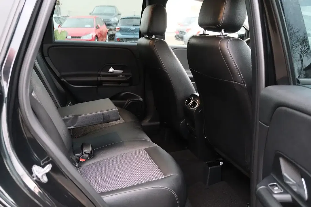 Mercedes-Benz B 200 - Thumbnail 14
