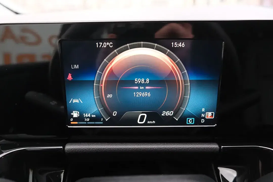 Mercedes-Benz B 200 - Thumbnail 15