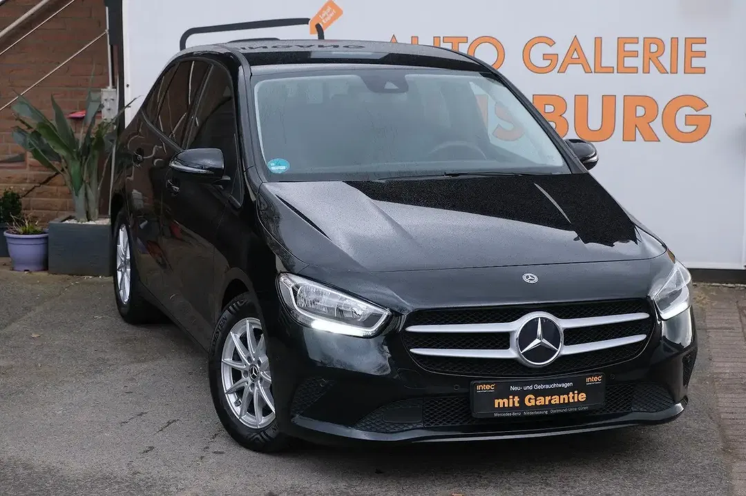 Mercedes-Benz B 200 - Thumbnail 2