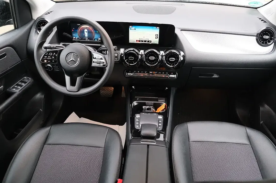 Mercedes-Benz B 200 - Thumbnail 9