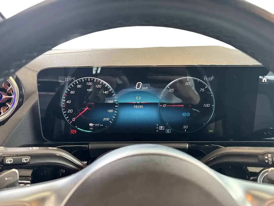Mercedes-Benz EQA 250 - Thumbnail 10