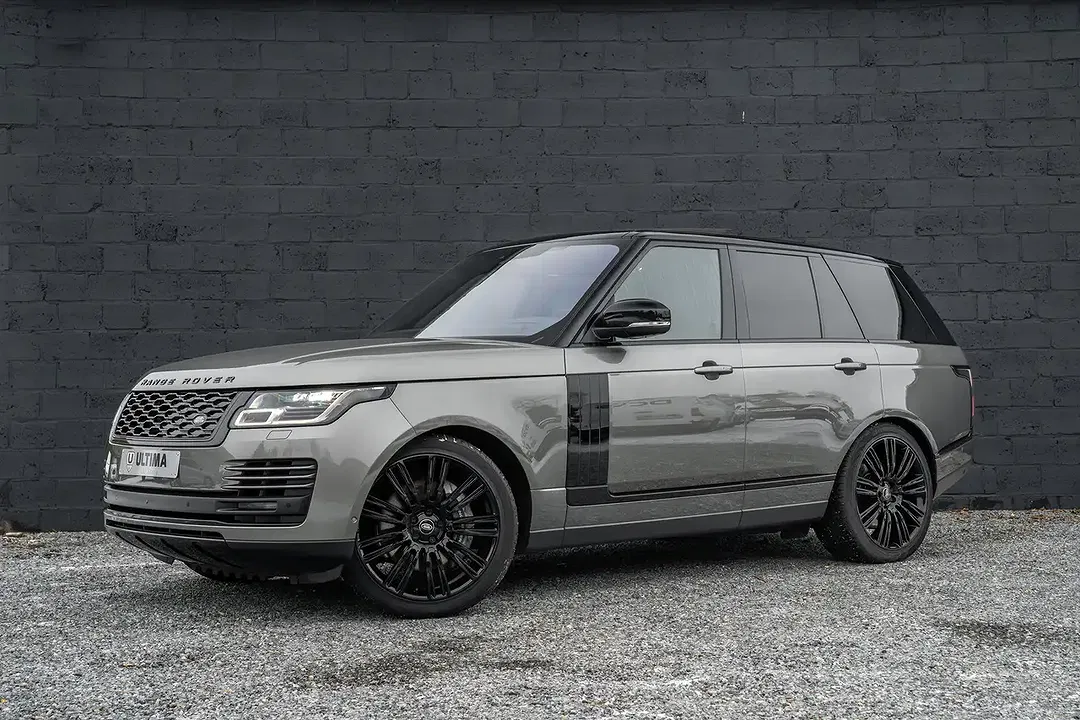 Land Rover Range Rover P400e Vogue