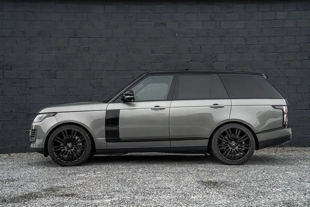 Land Rover Range Rover - Thumbnail 2