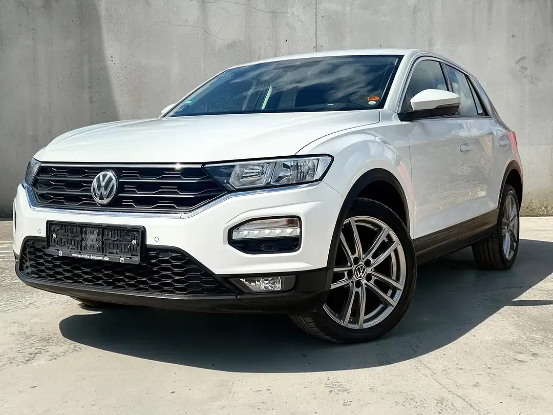 Volkswagen T-Roc - Thumbnail 3