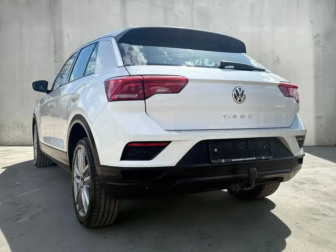 Volkswagen T-Roc - Thumbnail 5
