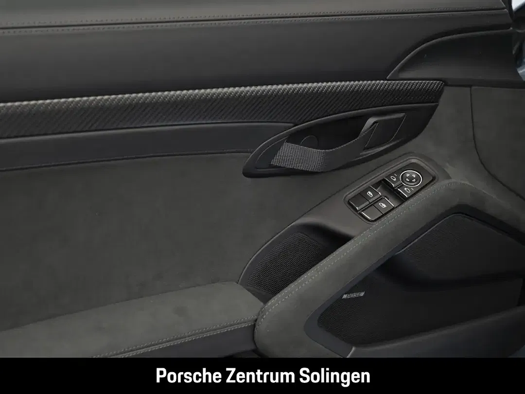 Porsche 718 Spyder - Thumbnail 10