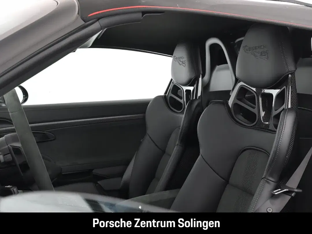 Porsche 718 Spyder - Thumbnail 11