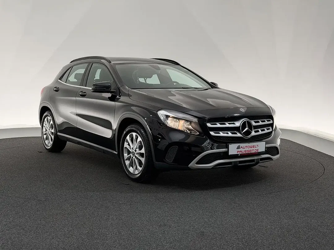 Mercedes-Benz GLA 180 - Afbeelding 1