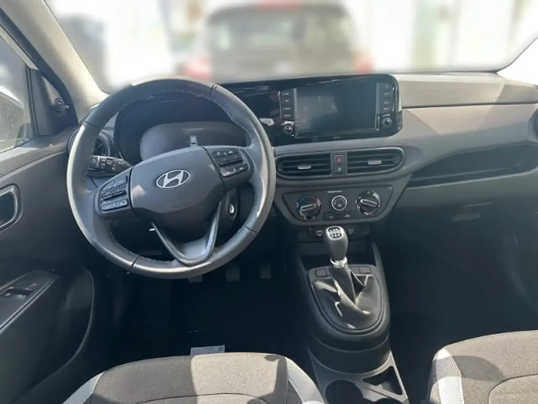 Hyundai i10 - Thumbnail 9