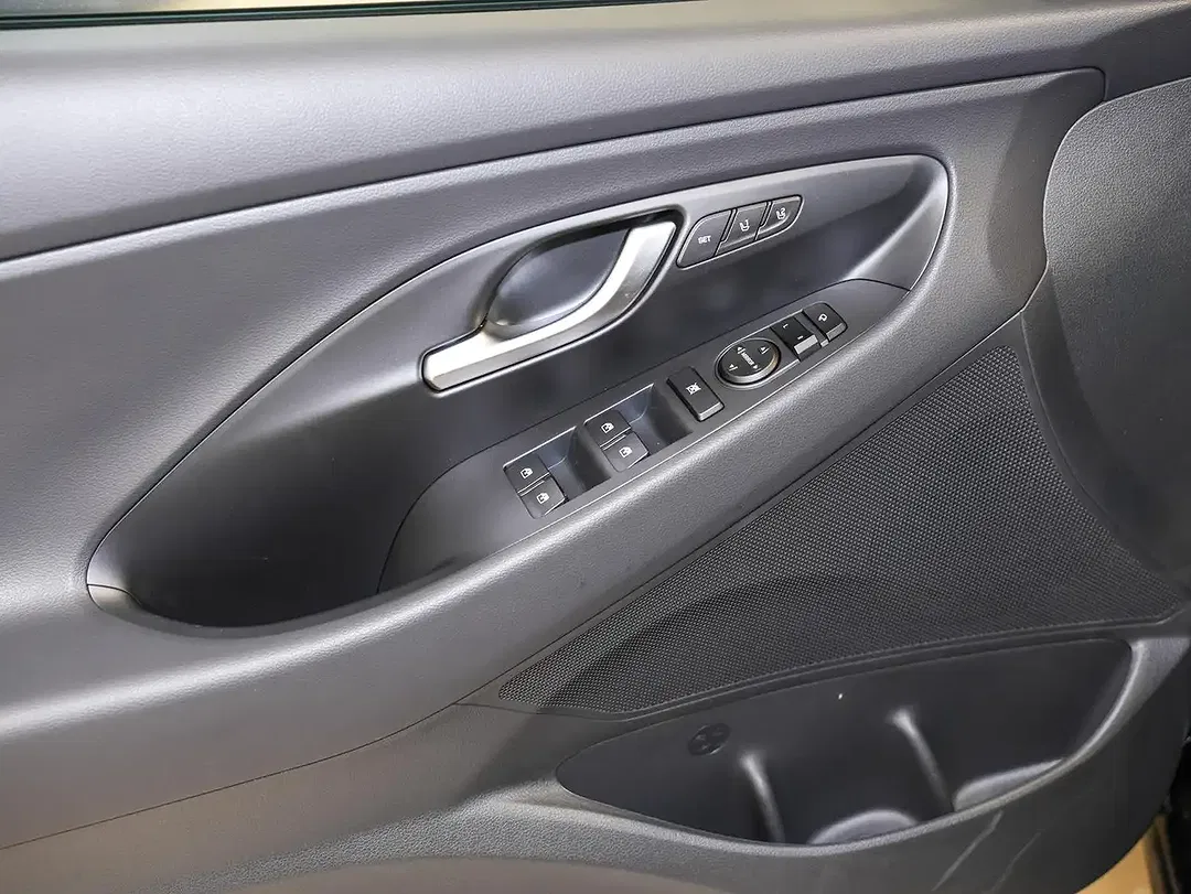 Hyundai i30 - Thumbnail 15