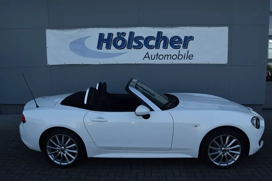Fiat 124 Spider - Thumbnail 3